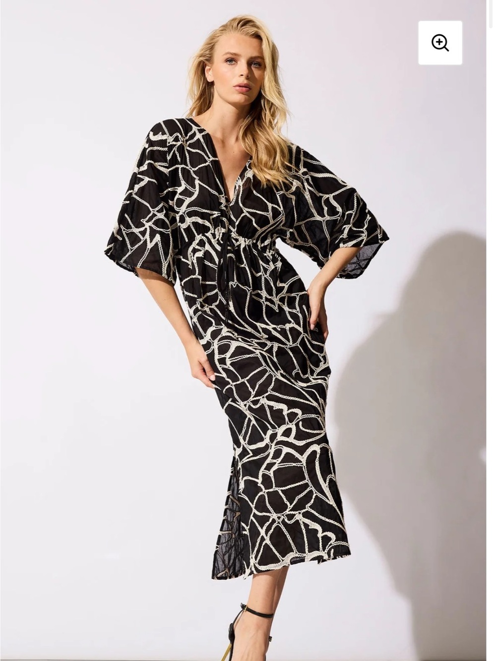 NATORI 🔥 Butterfly Embroidered Caftan
